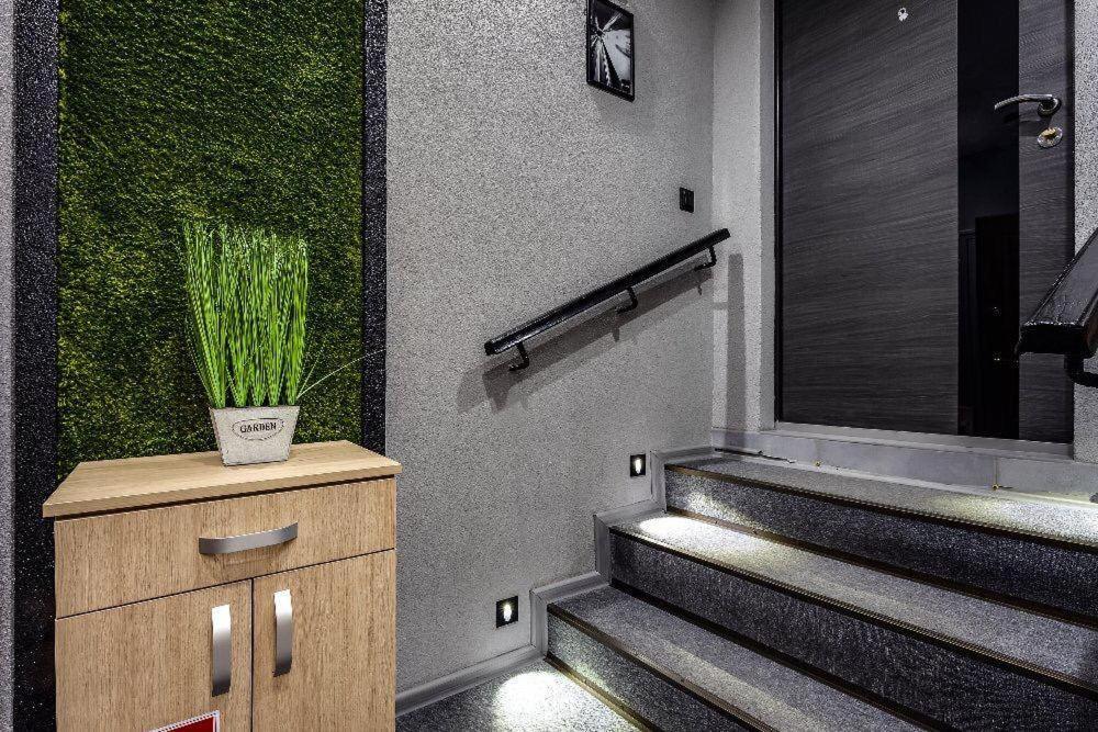 The Cube Rooms Liov Exterior foto